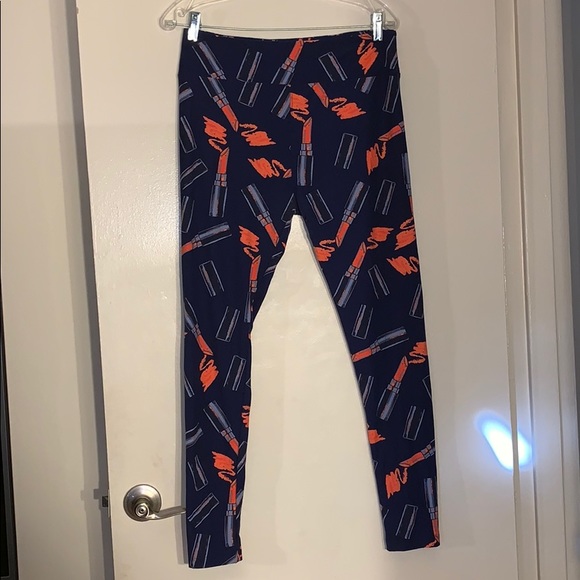 LuLaRoe Pants - LuLaRoe Lipstick Leggings